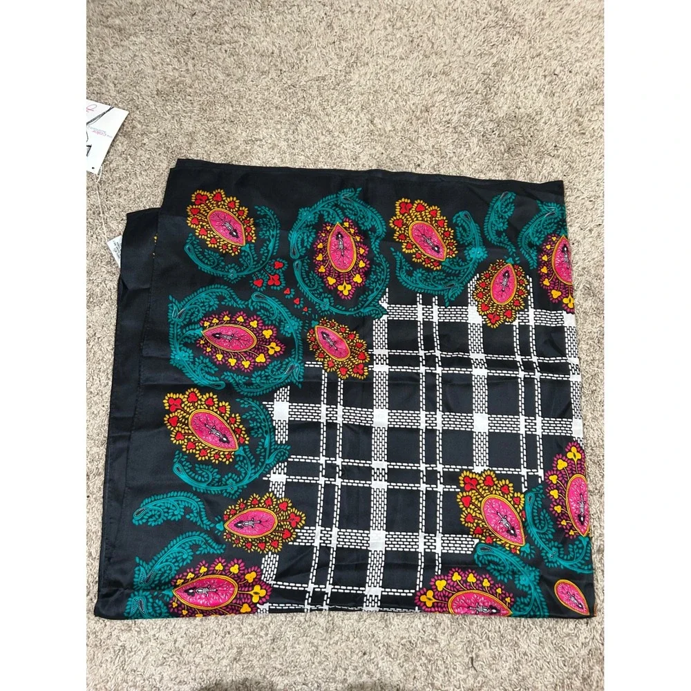NWT Vintage Diane Von Furstenberg Silk Scarf Black Paisley‎ Floral Print Boho